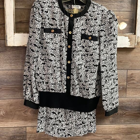 Evanna Petite Skirt Set , Size 10, Black and White Floral Print - Picture 1 of 12